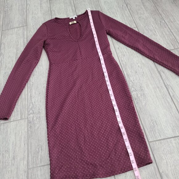 Charlotte Russe women's maroon/burgundy textured cutout bodycon dress size M - Picture 7 of 12